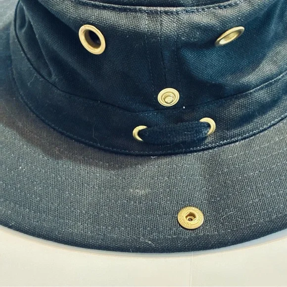 Tilley Classic T3 Hat, Size 7 1/8” Navy Blue